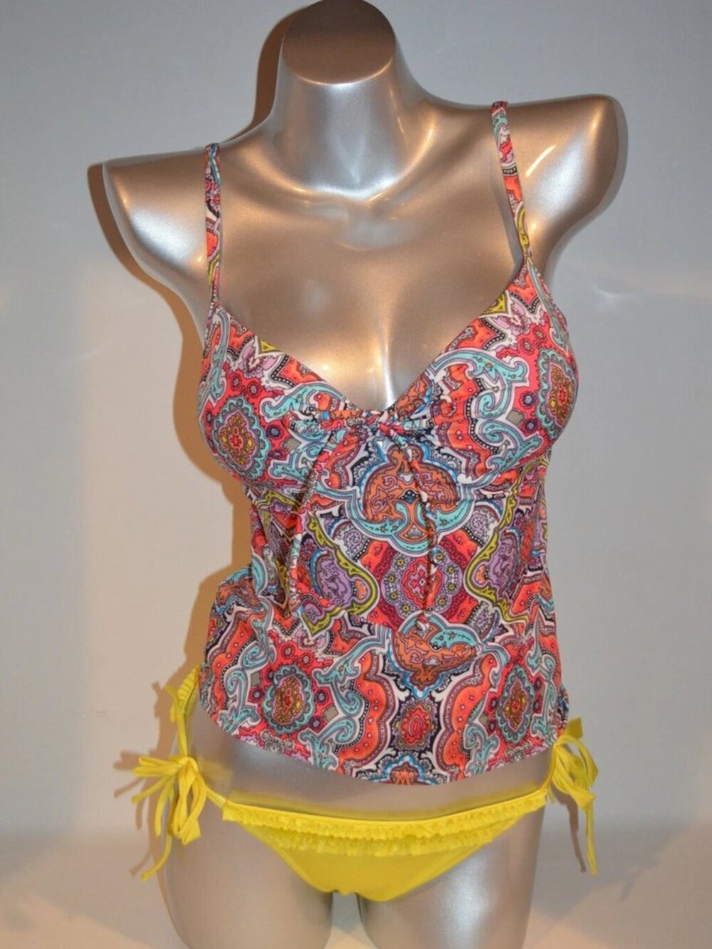 Brand New Victoria's Secret Tankini Set 32C Top/ Medium Bottom